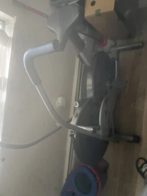 Bicicleta estática interior. Body Rider BRF 700.  Buen estado.  Pedir $100 OBO. Foto 1 de 3