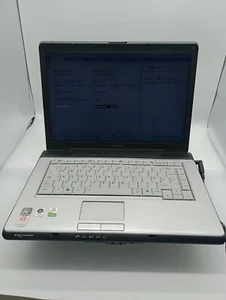 Toshiba Equium A210-1CA AMD 64 Athlon X2 1.30 GHz 2 GB RAM 15.6 Inch Laptop 6046 - Picture 1 of 5