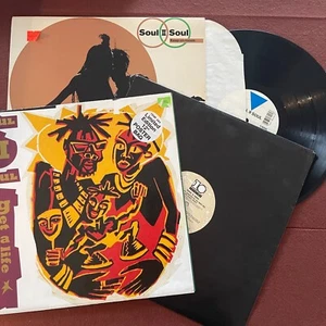 Soul II Soul – Keep On Movin LP+ 12" ReMix + Get A Life with poster - all vinyl - Foto 1 di 9