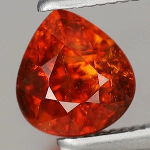 Piedra preciosa granate espesartita naranja natural pera 0,91 quilates 5,7 x 5,3 mm Namibia, África - Imagen 1 de 4