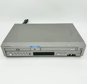 Lettore combinato VCR/DVD Samsung DVD-V3500 - solo per ricambi/riparazione - lettore DVD funzionante - Foto 1 di 2
