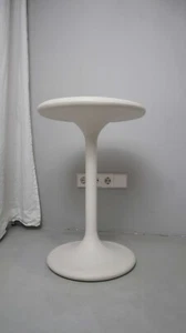 happy Tisch Beistelltisch weiß Tulip Table Christophe Pillet Design Kunststoff - Bild 1 von 8