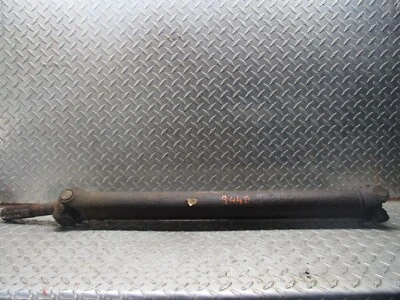 00-06 CHEVROLET SUBURBAN 1500/ TAHOE FRONT DRIVE SHAFT W/O ACTIVE BRAKE CONTROL - Image 1 of 4