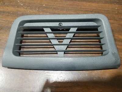 Chevrolet Cavalier 1995-2005 interior parabrisas cubierta descongelación parrilla moldura usado Foto 1 de 4