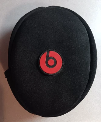BEATS SOLO BLACK AND GREY WIRED HEADPHONES IN CASE EXCELLENT - Image 1 of 4