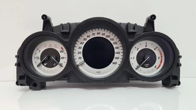 MERCEDES C-CLASS C204 2007-2015 MPH SPEEDOMETER ASSEMBLY 2.1 DIESEL A2049005813 - Image 1 of 4