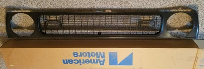 1970-73 AMC Gremlin Grille, NOS still in the original Box, Very Rare! Foto 1 de 4