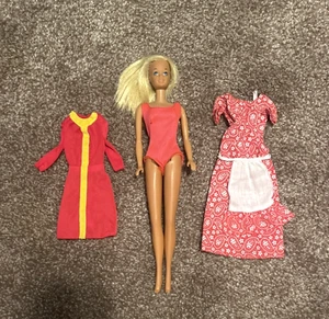 Vintage Barbie #9805 Super Fashion Feuerwerk Puppe rosa Badeanzug rote Kleider Set - Bild 1 von 23