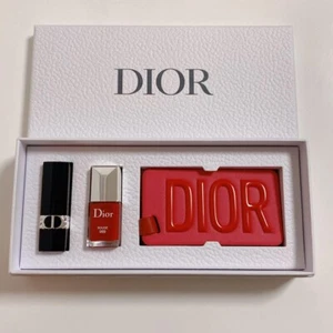 Christian Dior Novelty Mini nail , mini lip, name tag mirror Cosmetic Set 999 - Picture 1 of 8