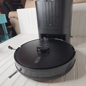 Loorow AT800 Robot Vacuum and Mop Combo with Self Emptying Station - Picture 1 of 10