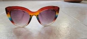 Bethanny Sunglasses + Case - Picture 1 of 4