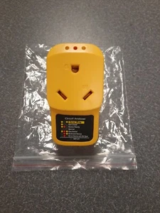 RV Surge Protector 30 Amp, Adapter Circuit Analyzer with Indicator Light (Yellow - Bild 1 von 3