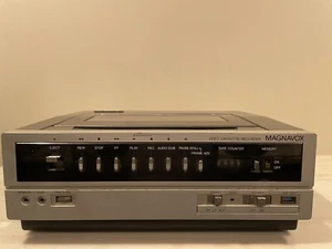 MAGNAVOX VR8350BK01 VR835OBKO1 VHS CASSETTE RECORDER NO CORD UNTESTED VINTAGE - Picture 1 of 9