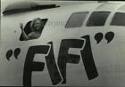 1989 Press Photo Tourist Onboard The B-29 Airplane "fifi", Alabama - Amra03688