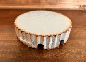 Soporte calentador Scentsy - aspecto rústico de metal estañado - sin caja - Imagen 1 de 2