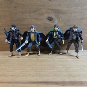 The Lord Of The Rings Hobbits Figure Toybiz Lot Of 4 Frodo Bilbo Sam And Merry - Picture 1 of 10
