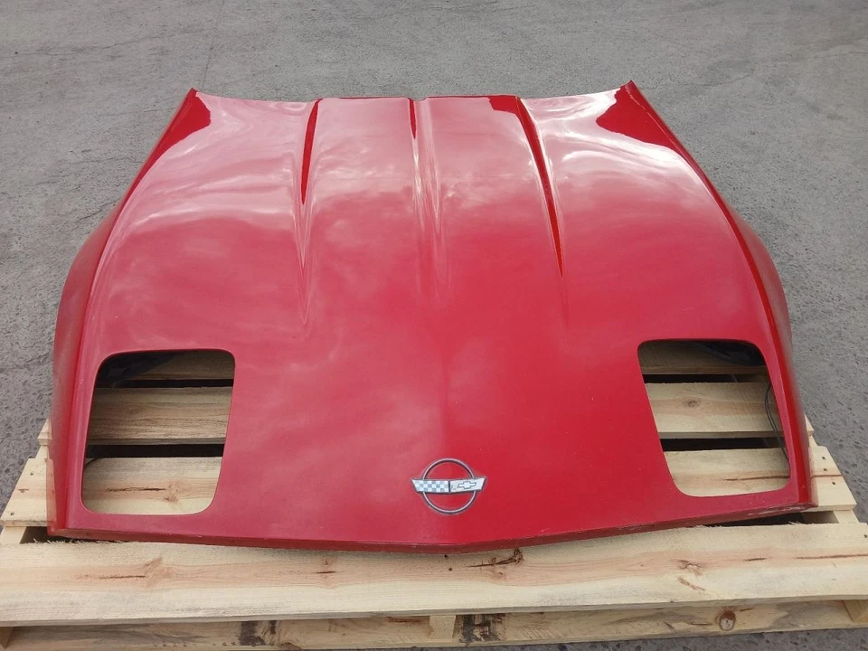 85-90 CORVETTE C4 HOOD ASSEMBLY  - Image 1 of 4