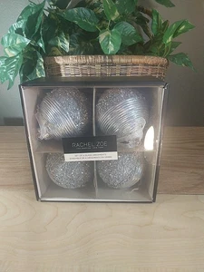 Nueva Rachel Zoe Caja de 4 Adornos de Navidad Plata Brillo Caja Sellada - Imagen 1 de 11