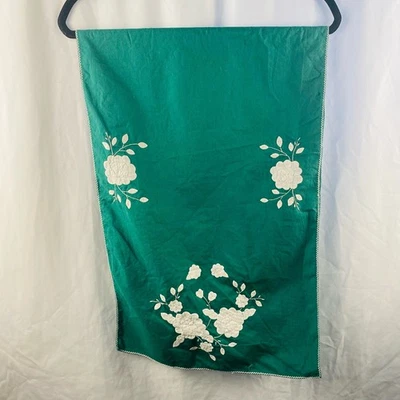 Vintage Green Table Runner Placemats Napkins Floral Applique Cottagecore 8 sets - Image 1 of 4