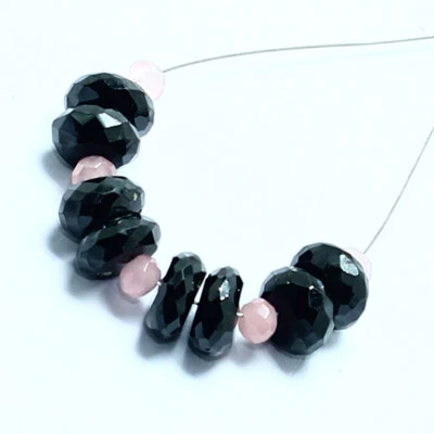 Cuentas de jade rosa rondelle facetadas de espinela negra Briolette piedras preciosas sueltas naturales  Foto 1 de 3