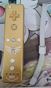 Gold Nintendo Wii Legend of Zelda Skyward Sword Remote Controller Motion Plus - Picture 1 of 3