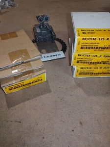 Bussman BK/C518-125-r =LOT OF 20= BK/C518 = SMALL DIMENSION FUSE - Picture 1 of 2