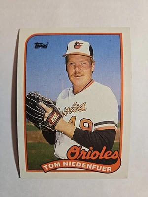 1989 Topps 651 Tom Niedenfuer lc1 - Image 1 of 2