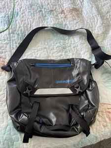 Patagonia Black Hole Messenger Bag Schwarz Blau Schultertasche - Bild 1 von 10