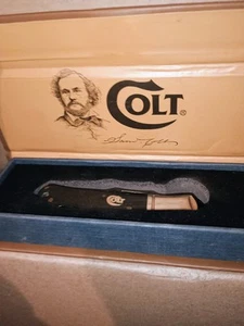 Colt Knife - Picture 1 of 3