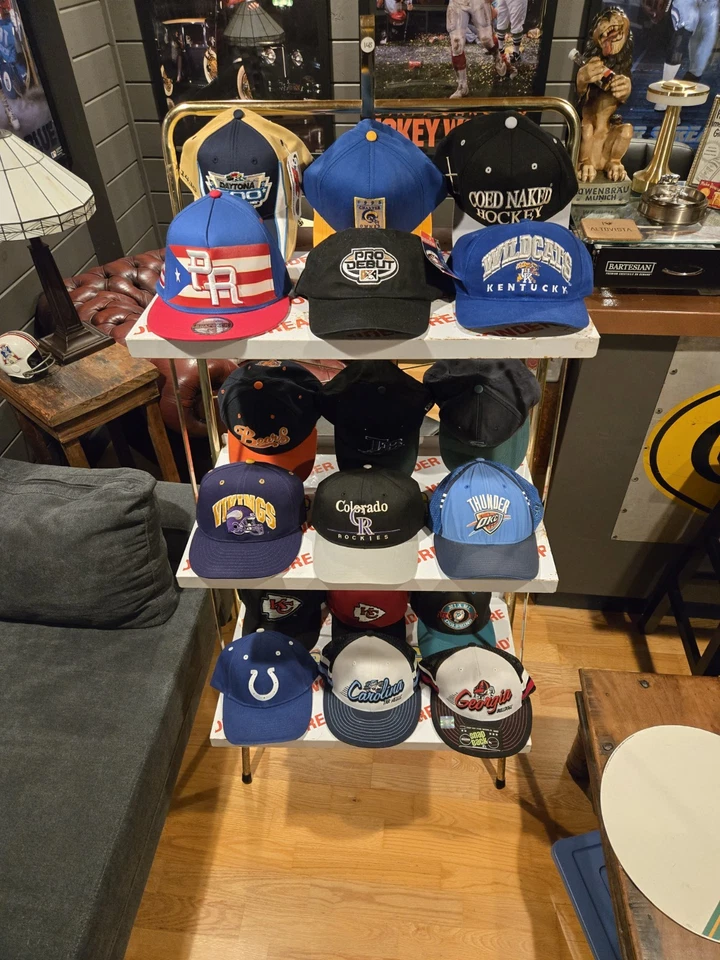 Lote de 18 sombreros deportivos vintage SnapBack y otros NFL NBA MLB NCAA Nascar  Foto 1 de 4