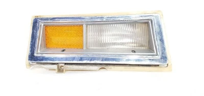 1980 1989 Lincoln Town Car OEM Right Front Lamp Lower Cornering Lamp Has Crack - Image 1 of 4