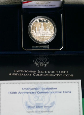 1996 P Smithsonian Institution Silver Proof One Dollar Coin Box and COA Cover