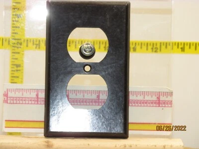 El anuncio es para: (1) Placa de pared dúplex de plástico duro Leviton de 1 velocidad, marrón. Foto 1 de 4