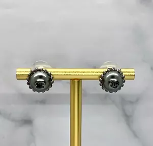 Auth CHANEL CC 2017 Grey Pearl Earrings - USED / KZ4918 - Picture 1 of 4