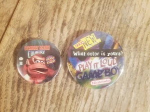 Donkey Kong Country SNES & Play It Loud Gameboy Promo Store Display Pins Rare - Picture 1 of 4
