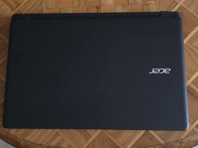 Laptop ACER Aspire ES 15 con SSD Crucial Mx500 - Immagine 1 di 3