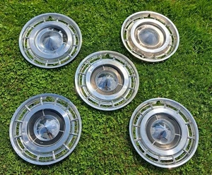 Set of 5 1960 Buick Lesabre Invicta Deluxe 15" Hubcaps Wheel Covers 60 4 - Picture 1 of 12