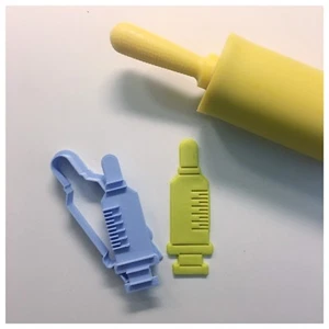 Formine Biscotti Siringa Infermiere COOKIE CUTTER - Picture 1 of 1