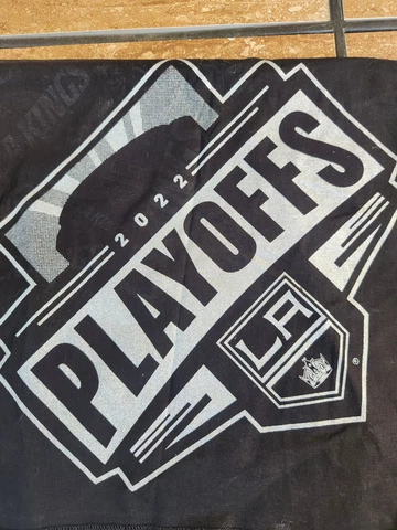 4 total  LA Los Angeles Kings  Rally Towel / Bandana Stanley Cup Playoffs Cover