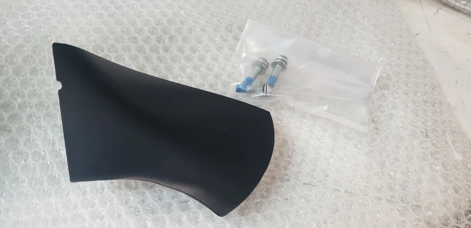 14-19 OEM NUEVO LEXUS GX460 CUBIERTA DE ESPEJO IZQUIERDO CUBIERTA DE ORIFICIO DE ACCESO INFERIOR LT Foto 1 de 1