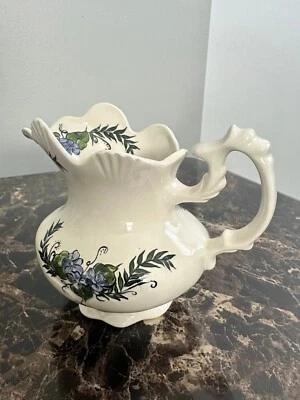 Jarrón de cerámica pintado a mano en tono floral azul y verde Foto 1 de 4