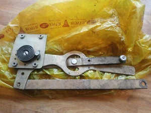 Regulador de ventana P5 Rover 352103 MK1 RHF (no completo) nuevo stock antiguo - Imagen 1 de 1