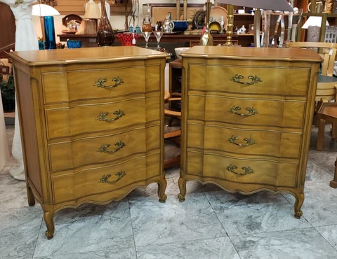 Vintage Widdicomb Cherry Wood French Provincial Commode Dresser Pair Ex Cond Cover