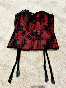 Frederick's of Hollywood Black/Red Dream Sweetheart Corset Size 38 New w/o Tags