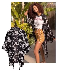 NEW FabFitFun Spiritual Gangster Maya Kimono Cover Up Robe One Size $60 - Picture 1 of 2