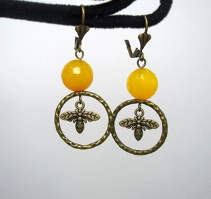 VintageYellow Jade and Honney Bee Earrings  - Picture 1 of 2