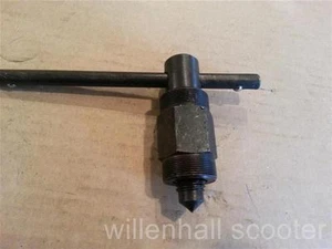 VESPA EXTRACTOR DE VOLANTE DE INERCIA DE DOBLE EXTREMO CON VARILLA VBB VBA VNB BAJAJ ETC NUEVO - Imagen 1 de 1