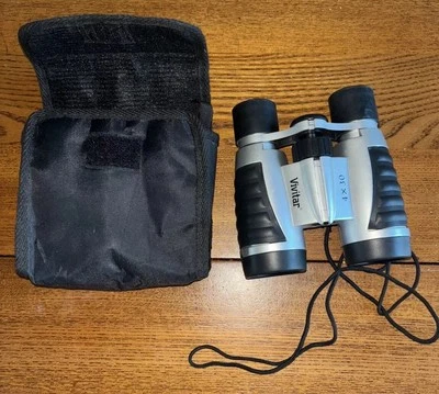 Vivitar Binoculars 4 x 30 with Strap, Carrying Pouch & Cloth Lens Wipe - Image 1 of 4
