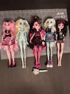 Monster High 5 Stück schönes Konvolut Haare brauchen Arbeit - Bild 1 von 13