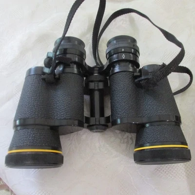 威达 8 x 40 WA 双筒望远镜带盒。 广角,484 英尺 @ 1000 码。 涂层 — 第 1/4 张图片